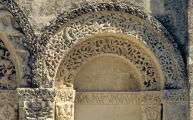 Corme-Ecluse - Eglise romane - Fenetre aveugle facade cote sud